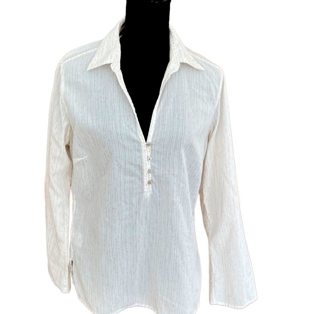 Eddie Bauer cotton v neck button front floral blouse size M